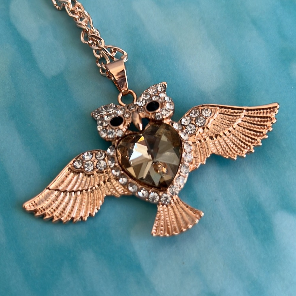 Owl Necklace Pendant Chain 15.5" (lenght) approx.